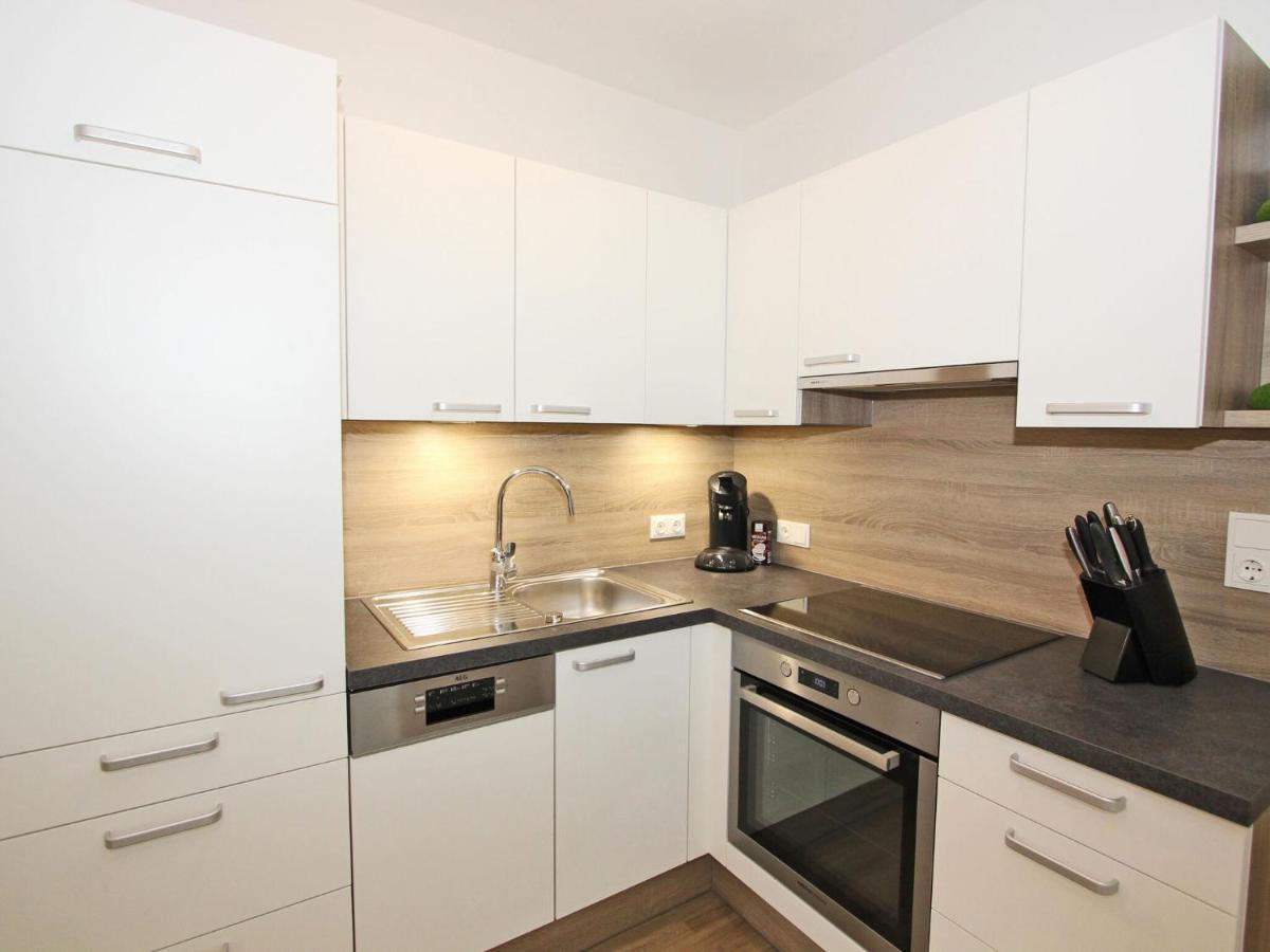 Quiet Holiday Flat Near The Mayrhofen Ski Area Швендау Екстериор снимка