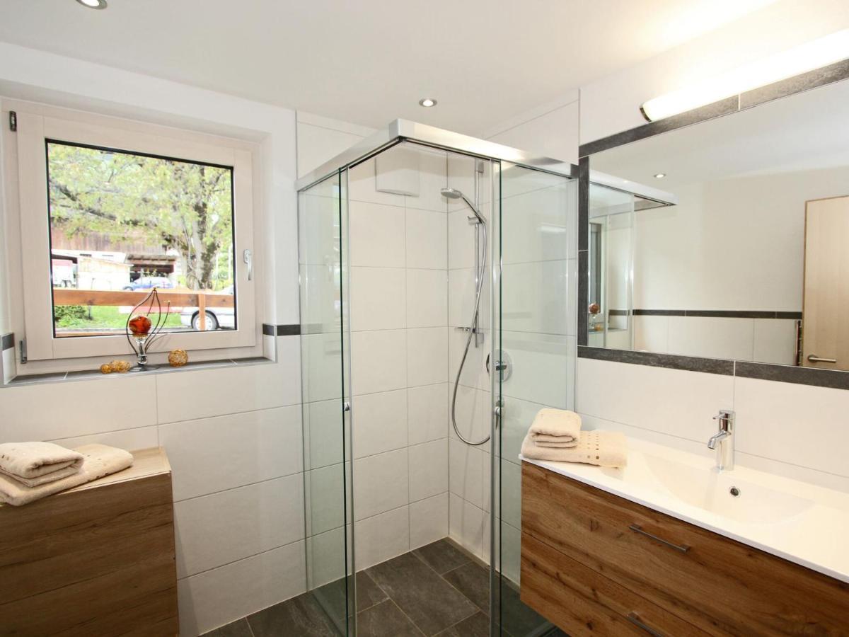 Quiet Holiday Flat Near The Mayrhofen Ski Area Швендау Екстериор снимка